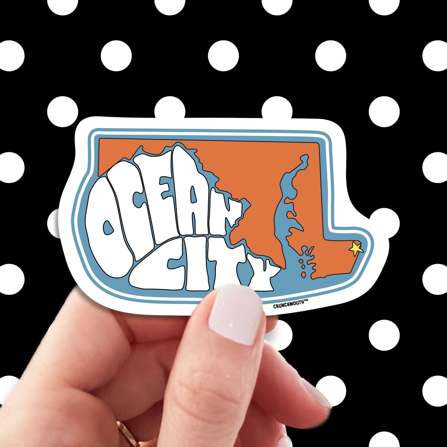 ocean city maryland travel luggage sticker, hand display, polka dots pattern design background